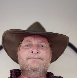 Meet your Posher, Samuel